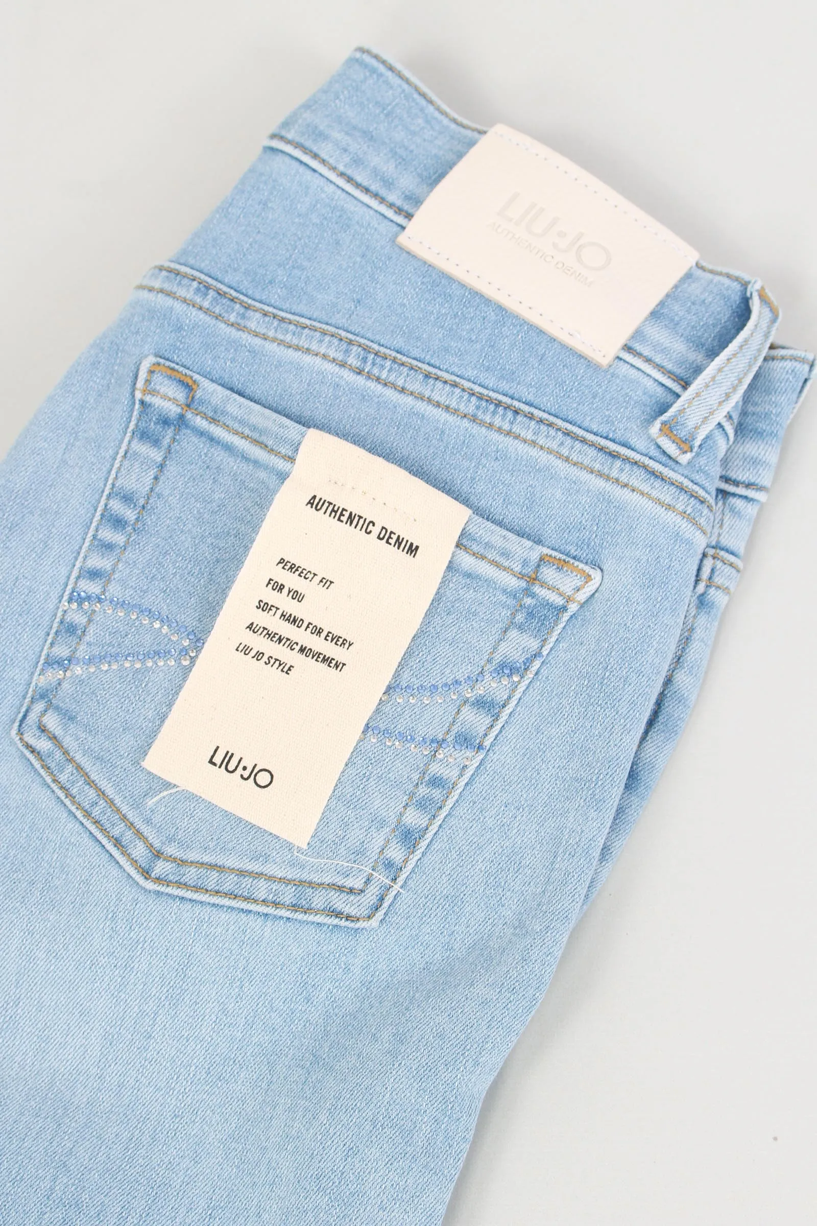 Jeans Authentic Crpped Denim Chiaro