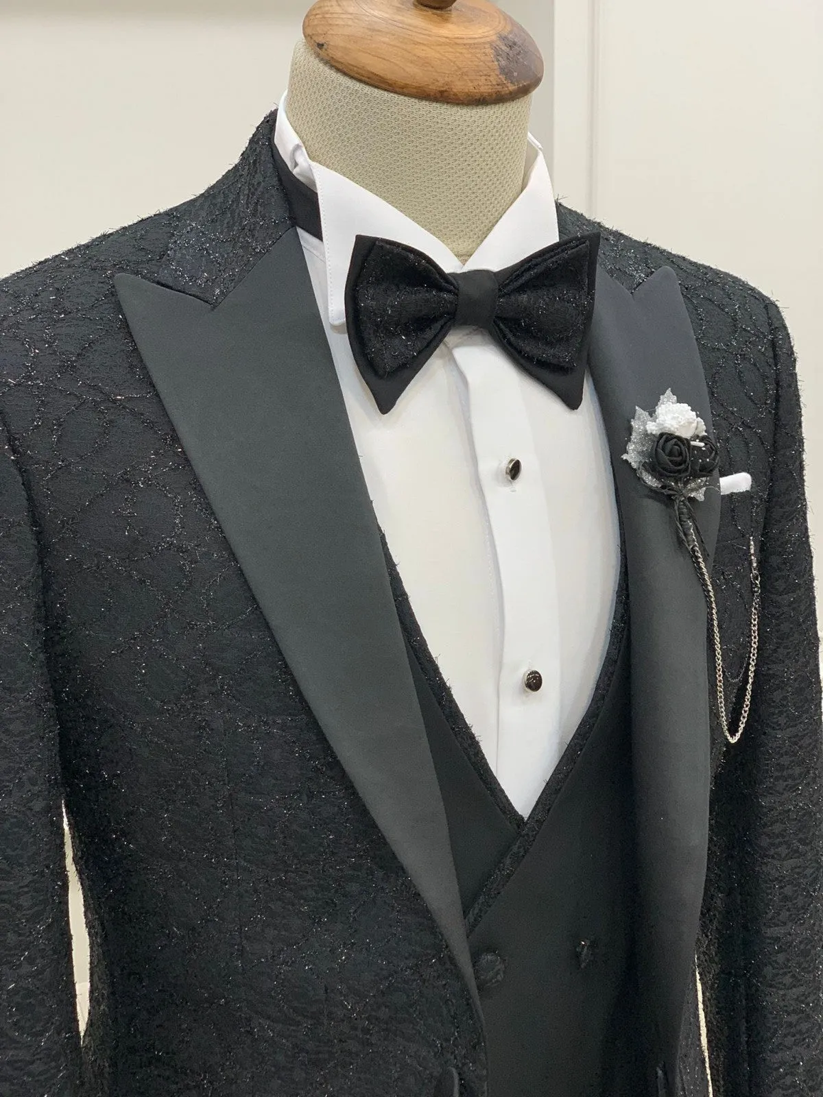 Partoni Diamond  Dark Navy Blue Slim Fit  Shawl Tuxedo